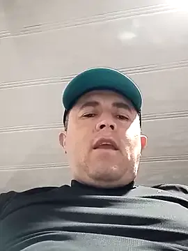 SandiSquirts – webcam model profile photo Image 2