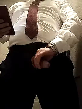 SandiSquirts – webcam model profile photo Image 3