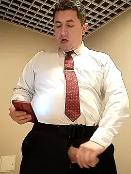 SandiSquirts – webcam model profile photo Image 5