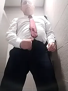 SandiSquirts – webcam model profile photo Image 8