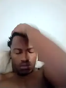 AprilXXS – webcam model profile photo Image 2