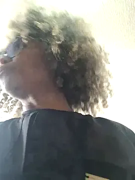 cleo094 – webcam model profile photo Image 18