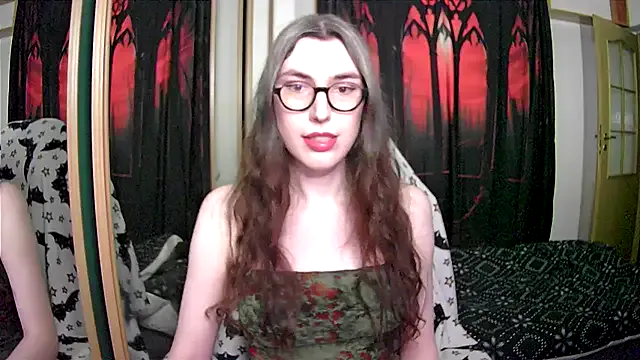 gina_divine – webcam model profile photo Image 3