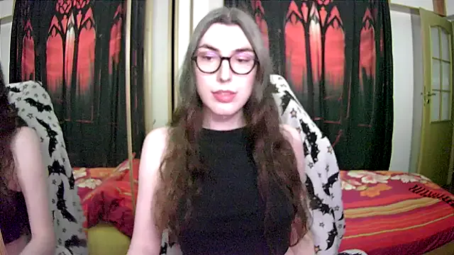 gina_divine – webcam model profile photo Image 4