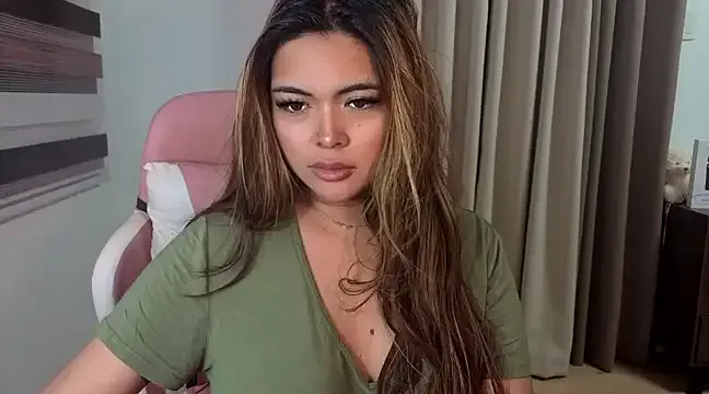 Bombshell_Ashy – webcam model profile photo