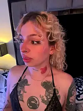 GabbySinclair – webcam model profile photo Image 11