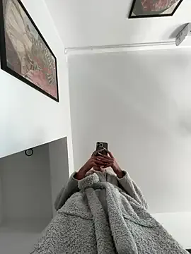 LennaVoss – webcam model profile photo Image 15