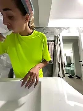 LennaVoss – webcam model profile photo Image 19