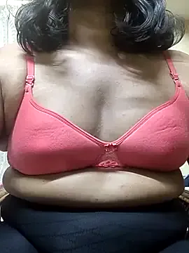 Boobie_Curvy_Nandana – webcam model profile photo