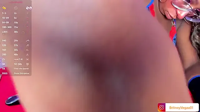 Tyana40 – webcam model profile photo Image 8