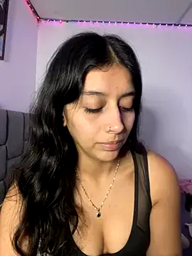 ZayaSeduce – webcam model profile photo Image 17