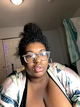 ZoeMurphy – webcam model profile photo Image 6