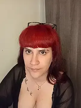 ChloeeGill – webcam model profile photo Image 6