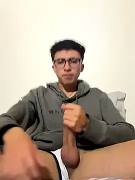 aceafterhours – webcam model profile photo Image 2