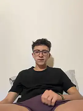 aceafterhours – webcam model profile photo Image 4