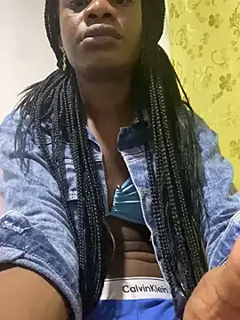 JenCampbell – webcam model profile photo Image 6