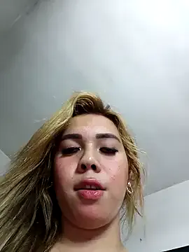 DeborahLovve – webcam model profile photo Image 3