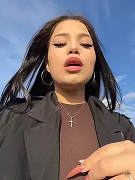 AssiaB – webcam model profile photo Image 16