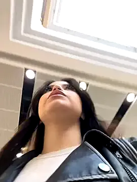 AssiaB – webcam model profile photo Image 19