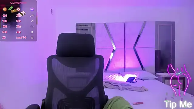 AngelicaWalton – webcam model profile photo Image 5