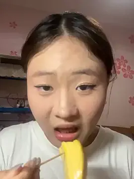 CoCo-s – webcam model profile photo