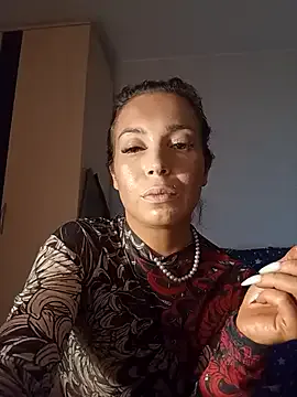 Zahara1 – webcam model profile photo Image 2