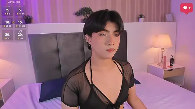 SandiSquirts – webcam model profile photo Image 13