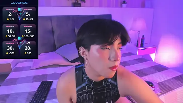 SandiSquirts – webcam model profile photo Image 14