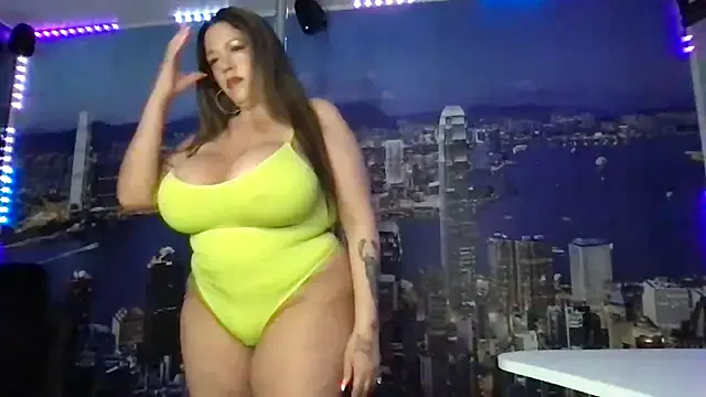 curvyfunlover Image 2