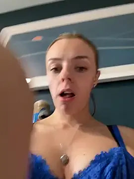 ValleryStorm – webcam model profile photo Image 4