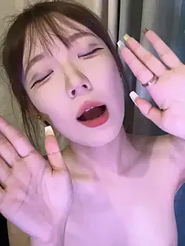 KellyBroke – webcam model profile photo Image 10