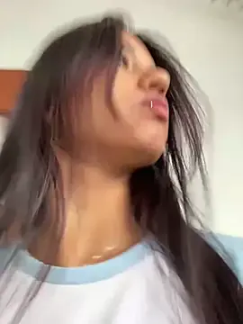 AntonellaRodman – webcam model profile photo Image 8