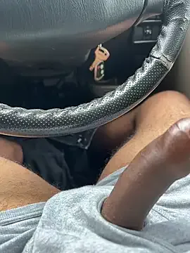 Donovan_Desmond – webcam model profile photo Image 3