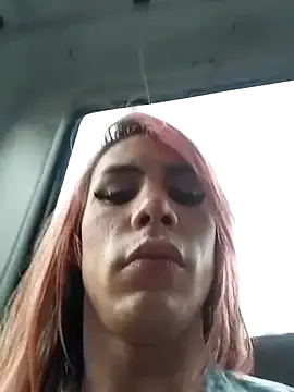 yummy_erika – webcam model profile photo Image 13