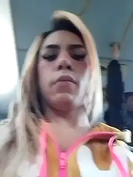 yummy_erika – webcam model profile photo Image 19