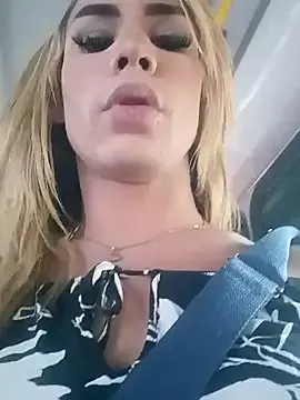 yummy_erika – webcam model profile photo Image 4