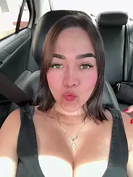 FlorBich – webcam model profile photo Image 2