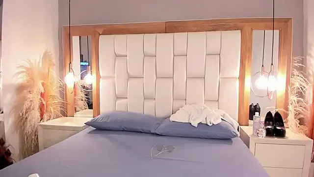 Live with AvaSykes on FliCam Image 2