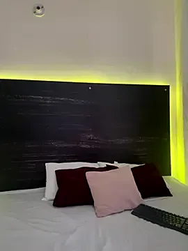 karissia – webcam model profile photo Image 7