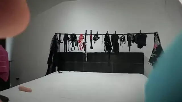 RollDolls – webcam model profile photo Image 2