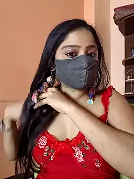 SandiSquirts – webcam model profile photo Image 12