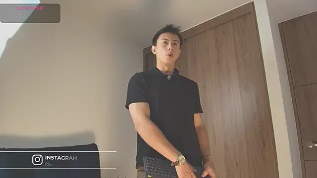 str8gaywannaplay – webcam model profile photo Image 5