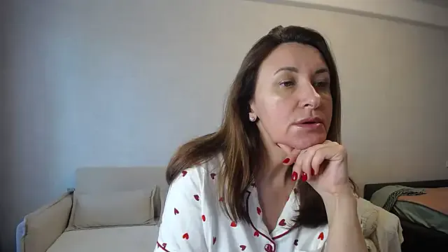 Curvy_sluty – webcam model profile photo Image 19