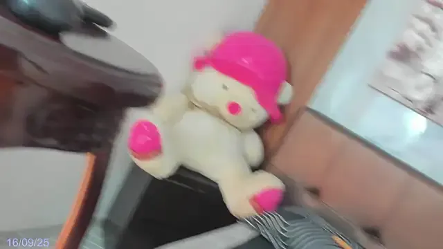 ElianaGarcia – webcam model profile photo Image 15