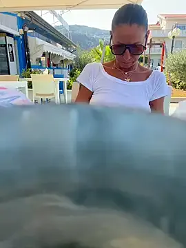 ZoeMurphy – webcam model profile photo Image 3