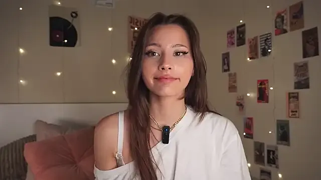 Samantha_e2 – webcam model profile photo Image 19