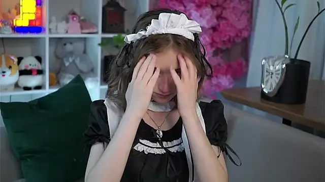 Nimah_ – webcam model profile photo Image 3