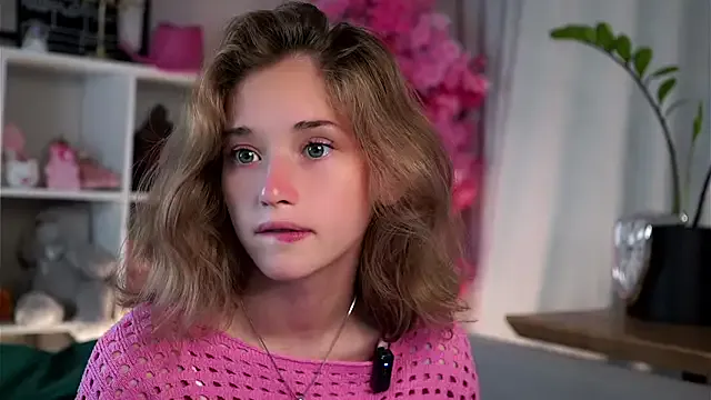 Nimah_ – webcam model profile photo Image 4