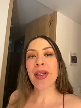 ArianaSole – webcam model profile photo Image 19