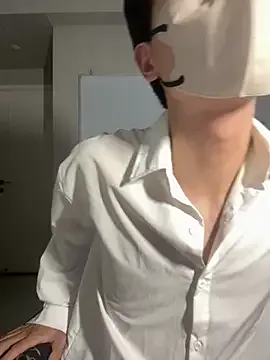 Noya – webcam model profile photo Image 12